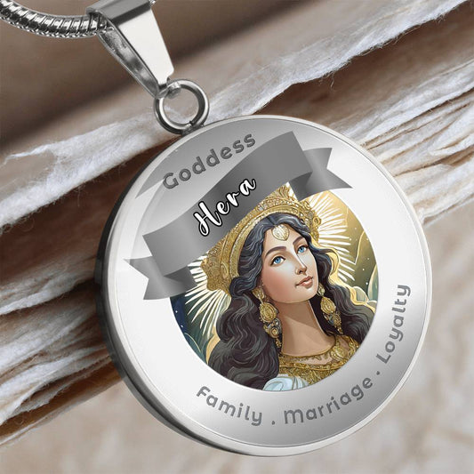 Hera - Charm Necklace ShineOn Fulfillment